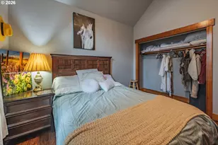 1749 22nd St, Hood River, OR 97031 - Photo 11