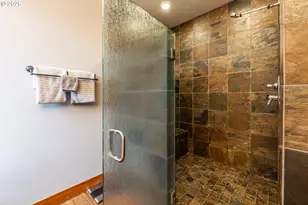 1749 22nd St, Hood River, OR 97031 - Photo 31