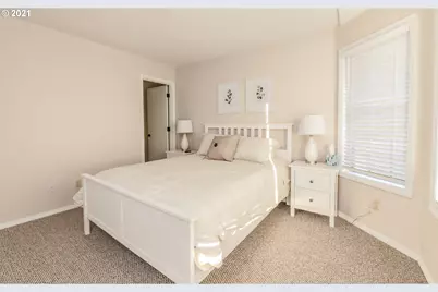 16121 NE San Rafael St, Portland, OR 97230 - Photo 21