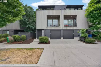 2618 N Rosa Parks Way, Portland, OR 97217 - Photo 1