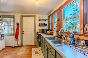 58801 SE Cabin Ln, Sandy, OR 97055 - Photo 5