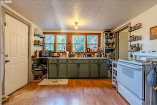 58801 SE Cabin Ln, Sandy, OR 97055 - Photo 3