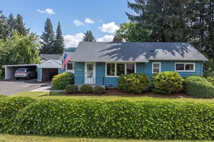 716 Woodard Ave, Castle Rock, WA 98611 - Photo 1