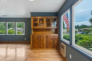 716 Woodard Ave, Castle Rock, WA 98611 - Photo 5