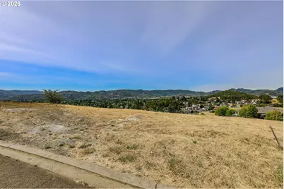 1981 Warewood Terrace Ct, Roseburg, OR 97471 - Photo 3