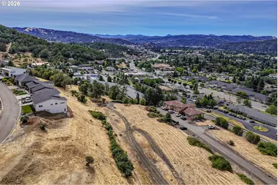 1981 Warewood Terrace Ct, Roseburg, OR 97471 - Photo 21