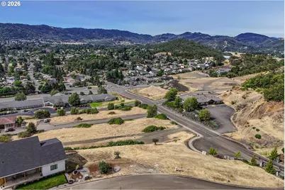1981 Warewood Terrace Ct, Roseburg, OR 97471 - Photo 17