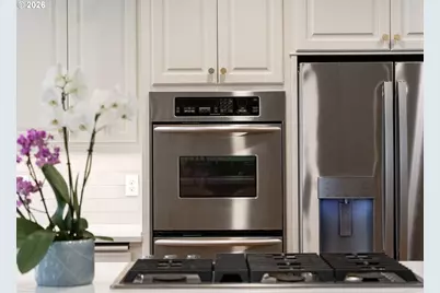 14030 Edenberry Ct, Lake Oswego, OR 97035 - Photo 15