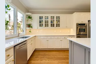 14030 Edenberry Ct, Lake Oswego, OR 97035 - Photo 13