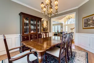 14030 Edenberry Ct, Lake Oswego, OR 97035 - Photo 9