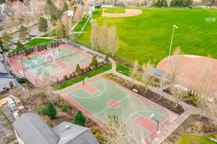 14030 Edenberry Ct, Lake Oswego, OR 97035 - Photo 47