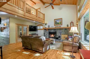 24727 E McKenzie Valley Ct, Welches, OR 97067 - Photo 11