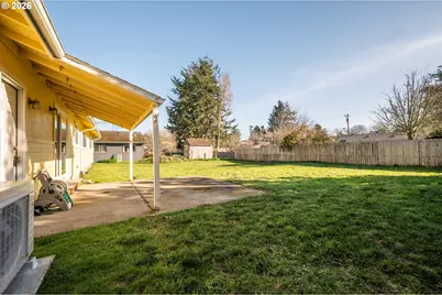 950 1st St NE, Bandon, OR 97411 - Photo 33