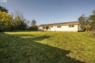 950 1st St NE, Bandon, OR 97411 - Photo 35