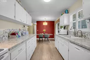 1732 SE 158th Ave, Portland, OR 97233 - Photo 11