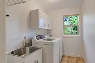 9801 SE Nicholas Dr, Happy Valley, OR 97086 - Photo 39