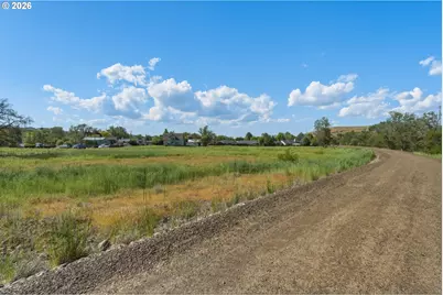 2121 Walnut St, Milton-Freewater, OR 97862 - Photo 11