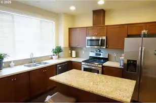 188 NE 79th Ave, Hillsboro, OR 97006 - Photo 5