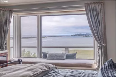 30 Bluffs Ct, Gleneden Beach, OR 97388 - Photo 29