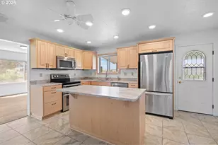 243 SE 4th Ave, Pilot Rock, OR 97868 - Photo 7