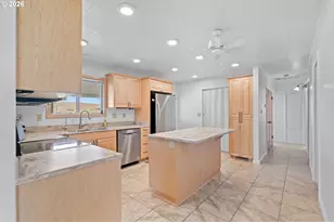 243 SE 4th Ave, Pilot Rock, OR 97868 - Photo 9