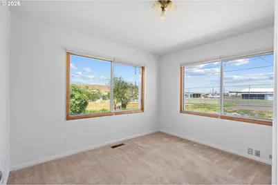 243 SE 4th Ave, Pilot Rock, OR 97868 - Photo 15