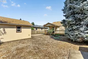 6128 SE Center St, Portland, OR 97206 - Photo 43