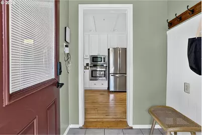 6128 SE Center St, Portland, OR 97206 - Photo 33