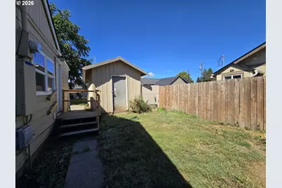 607 S 6th Ave, Kelso, WA 98626 - Photo 5