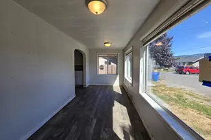 607 S 6th Ave, Kelso, WA 98626 - Photo 13