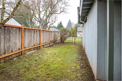 1566 Maywood Ave, Eugene, OR 97404 - Photo 35