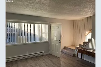 2211 Y St, Vancouver, WA 98661 - Photo 3