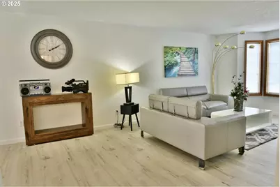 7200 SE Harnish St, Hillsboro, OR 97123 - Photo 5