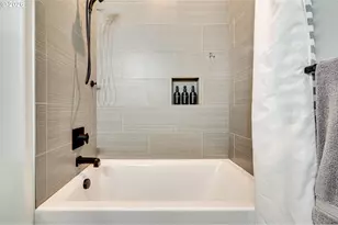 108 W 16th St, La Center, WA 98629 - Photo 25