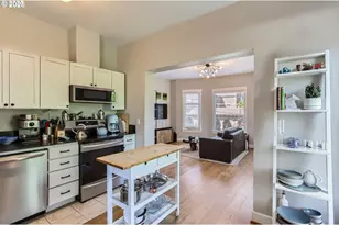 1714 NW Couch St, Portland, OR 97209 - Photo 5