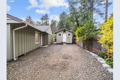 25719 Park Ave, Ocean Park, WA 98640 - Photo 39