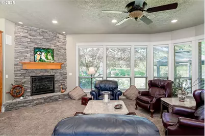 1655 Mountain Dr, Stayton, OR 97383 - Photo 11