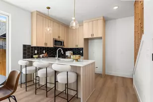 6026 NE Mason St, Portland, OR 97218 - Photo 7