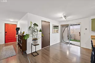 11825 SE Ankeny St, Portland, OR 97216 - Photo 11