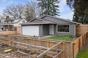 11825 SE Ankeny St, Portland, OR 97216 - Photo 3