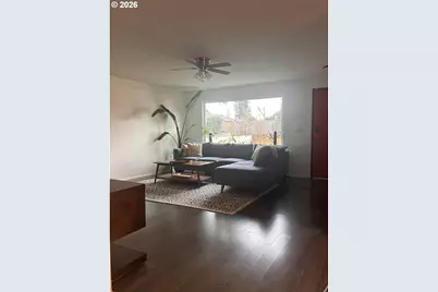 11825 SE Ankeny St, Portland, OR 97216 - Photo 9