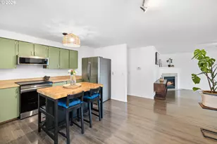 11825 SE Ankeny St, Portland, OR 97216 - Photo 13