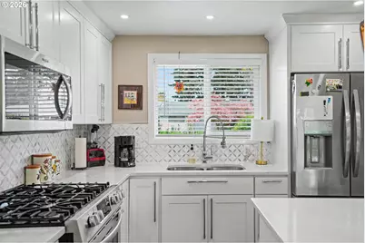 8470 SE Hood St, Clackamas, OR 97015 - Photo 15