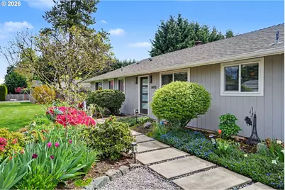 8470 SE Hood St, Clackamas, OR 97015 - Photo 3