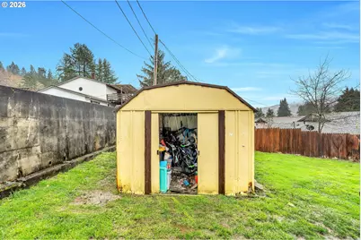 863 NE Poplar St, Clatskanie, OR 97016 - Photo 29