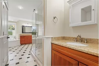 17151 Wall St, Lake Oswego, OR 97034 - Photo 17