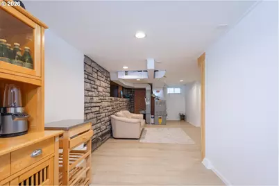 8912 SE Clay St, Portland, OR 97216 - Photo 39