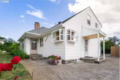 8912 SE Clay St, Portland, OR 97216 - Photo 3