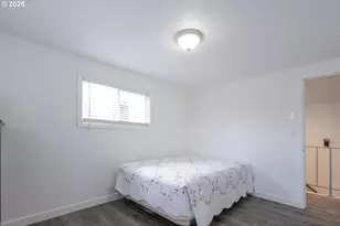 8912 SE Clay St, Portland, OR 97216 - Photo 27