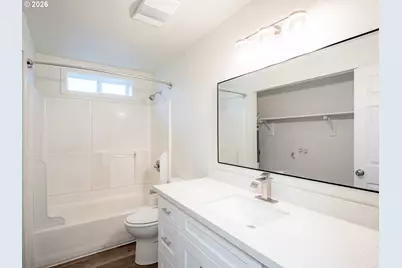 16935 NE Glisan St, Portland, OR 97230 - Photo 23